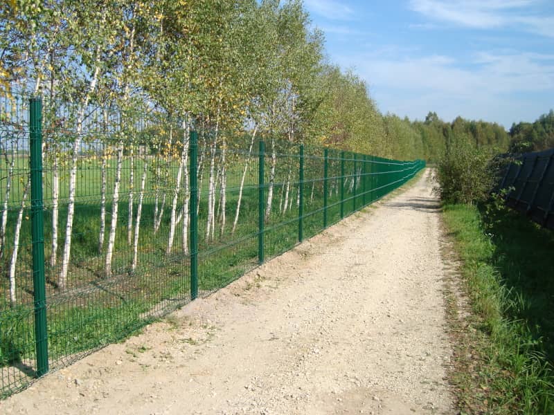 Сетчатый забор DoorHan в Ярославле с установкой